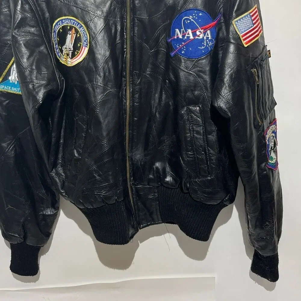 Alpha Industries Men's Black Leather Space Shuttle NASA Bomber Jacket Medium‎
